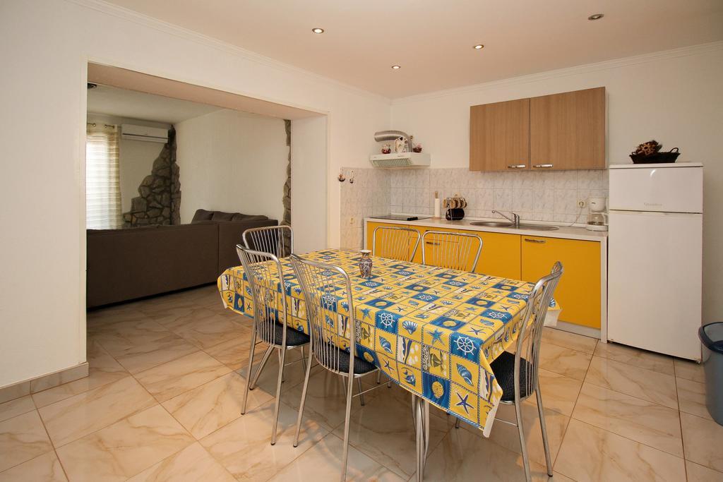 Apartment Drazen Silo  Room photo